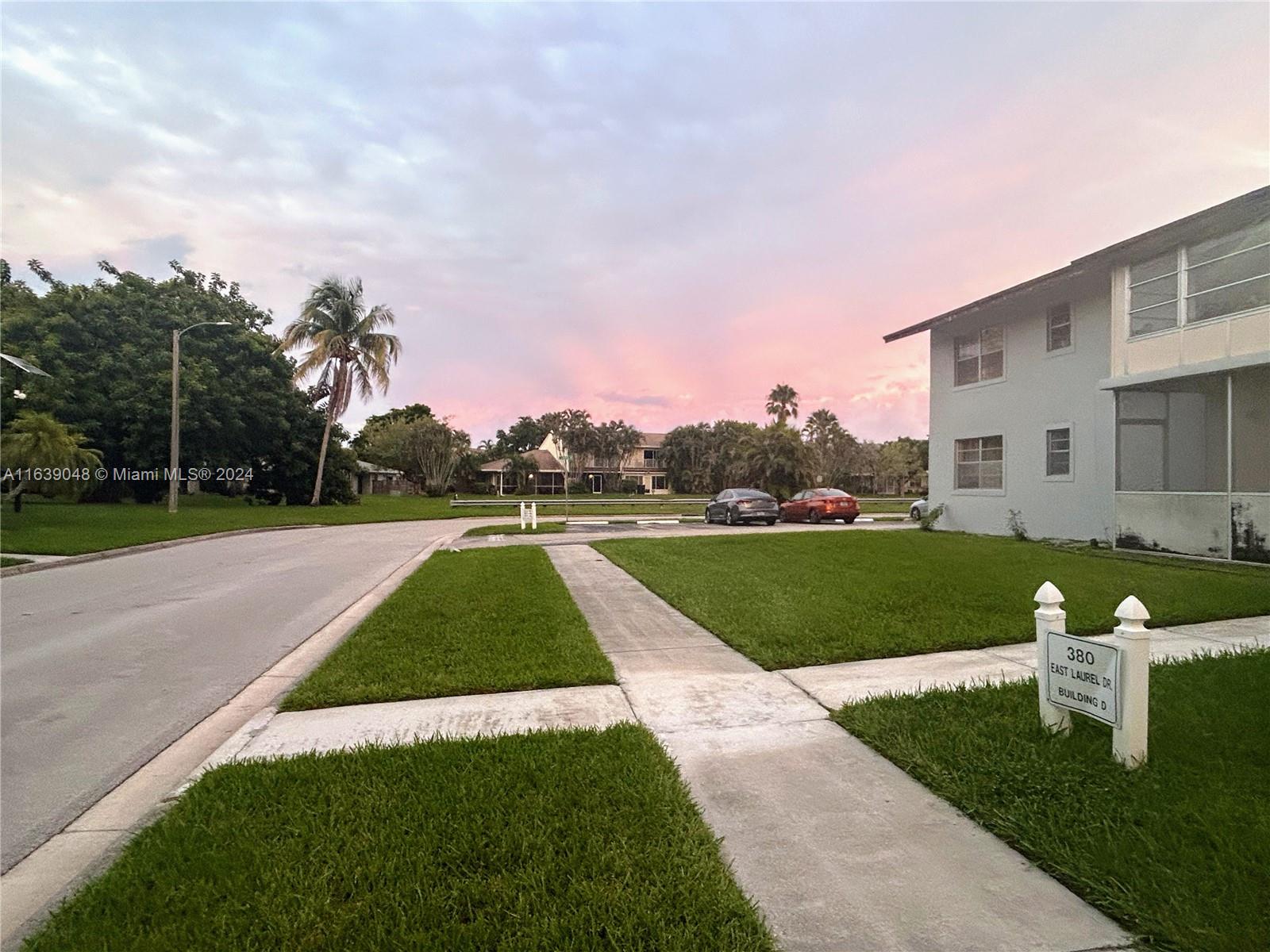 380 E Laurel Dr. # D Unit: 3 D