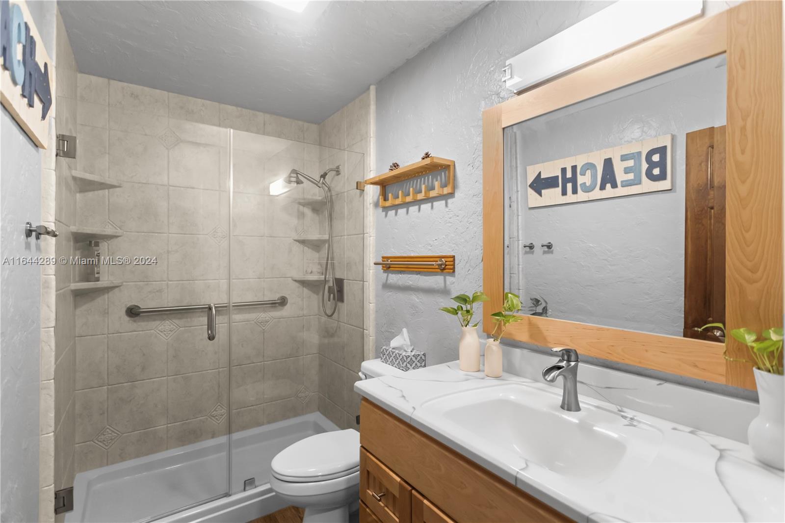 216 W Laurel Dr. # 1307