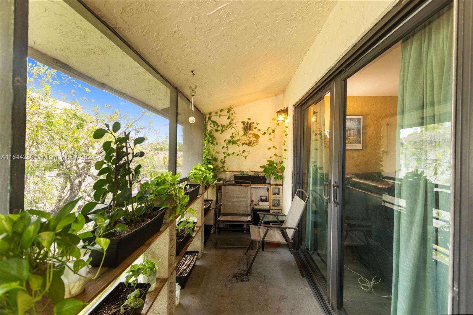 216 W Laurel Dr. # 1307