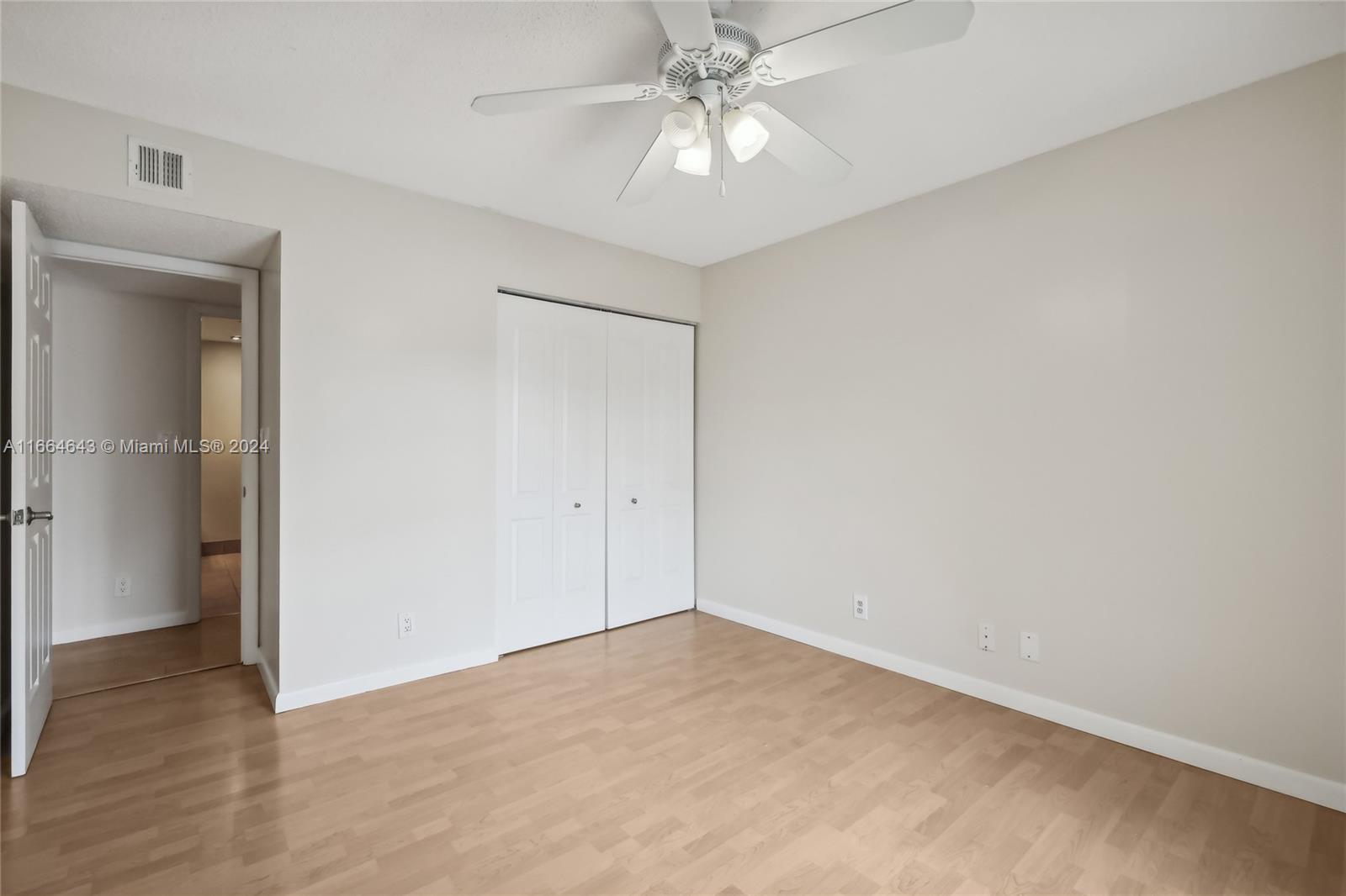 462 N Laurel Dr # 2005