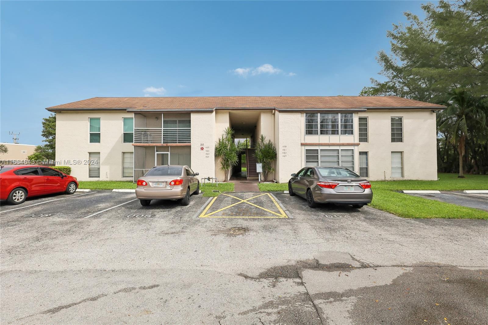 462 N Laurel Dr # 2005