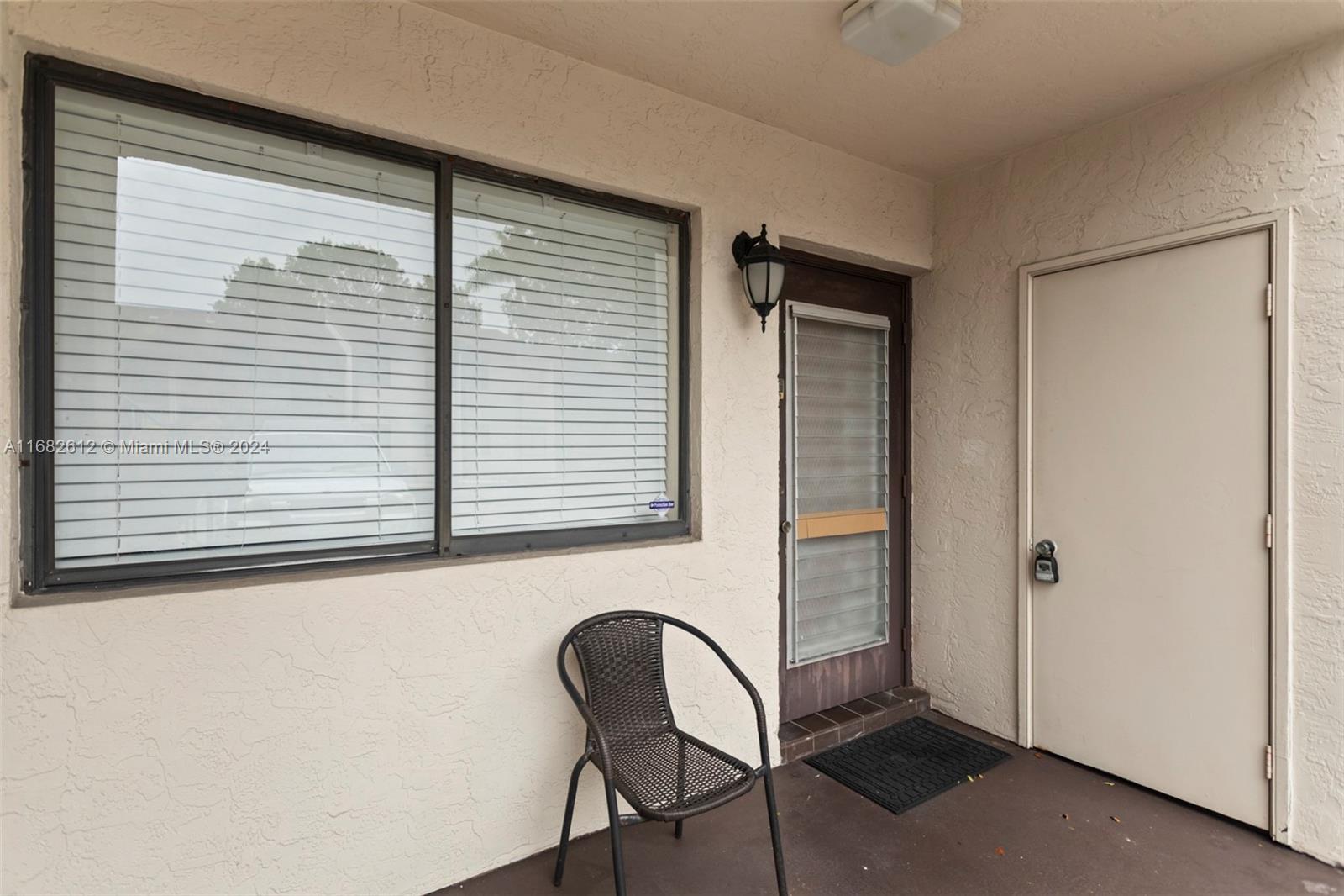 312 W Laurel Dr # 1403