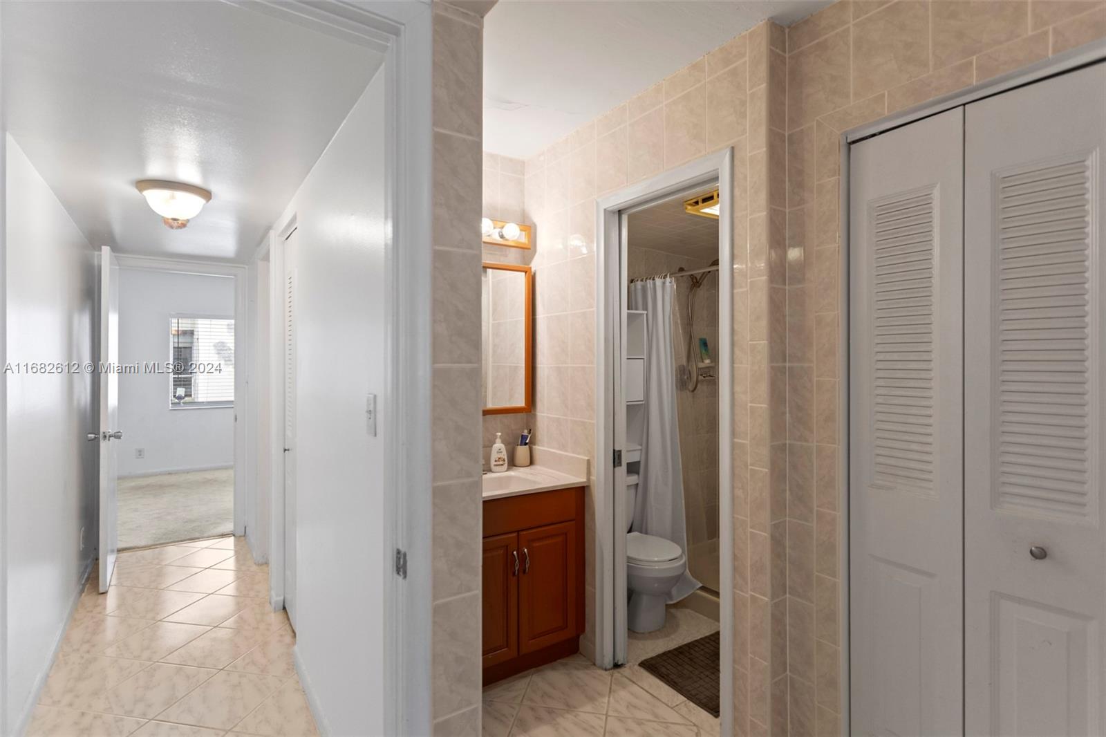 312 W Laurel Dr # 1403
