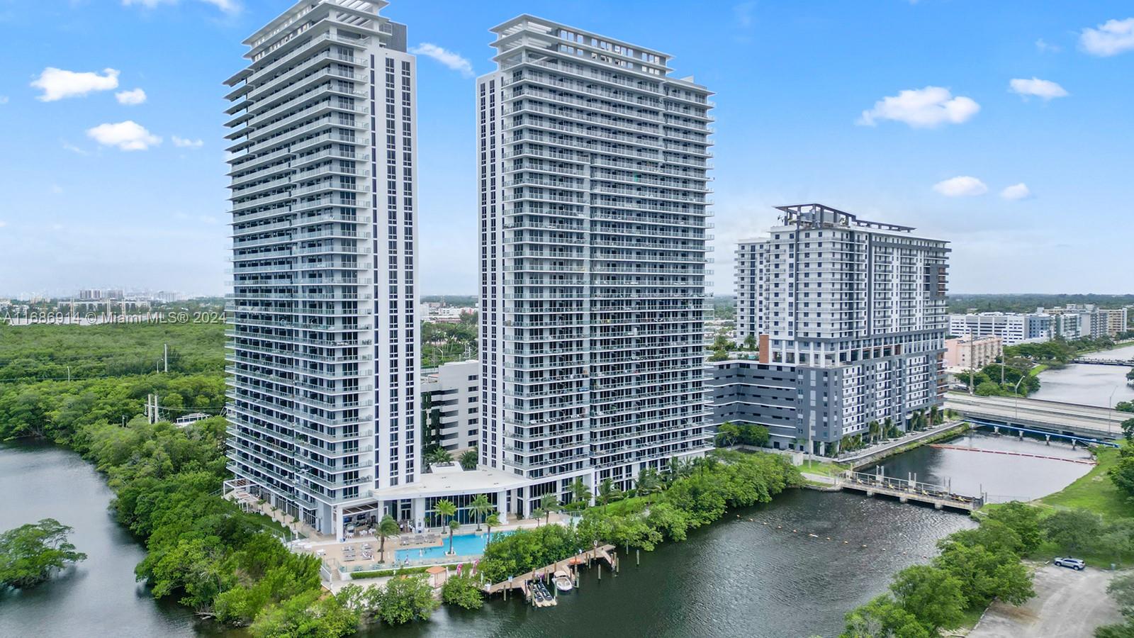 16385 Biscayne Blvd # 604