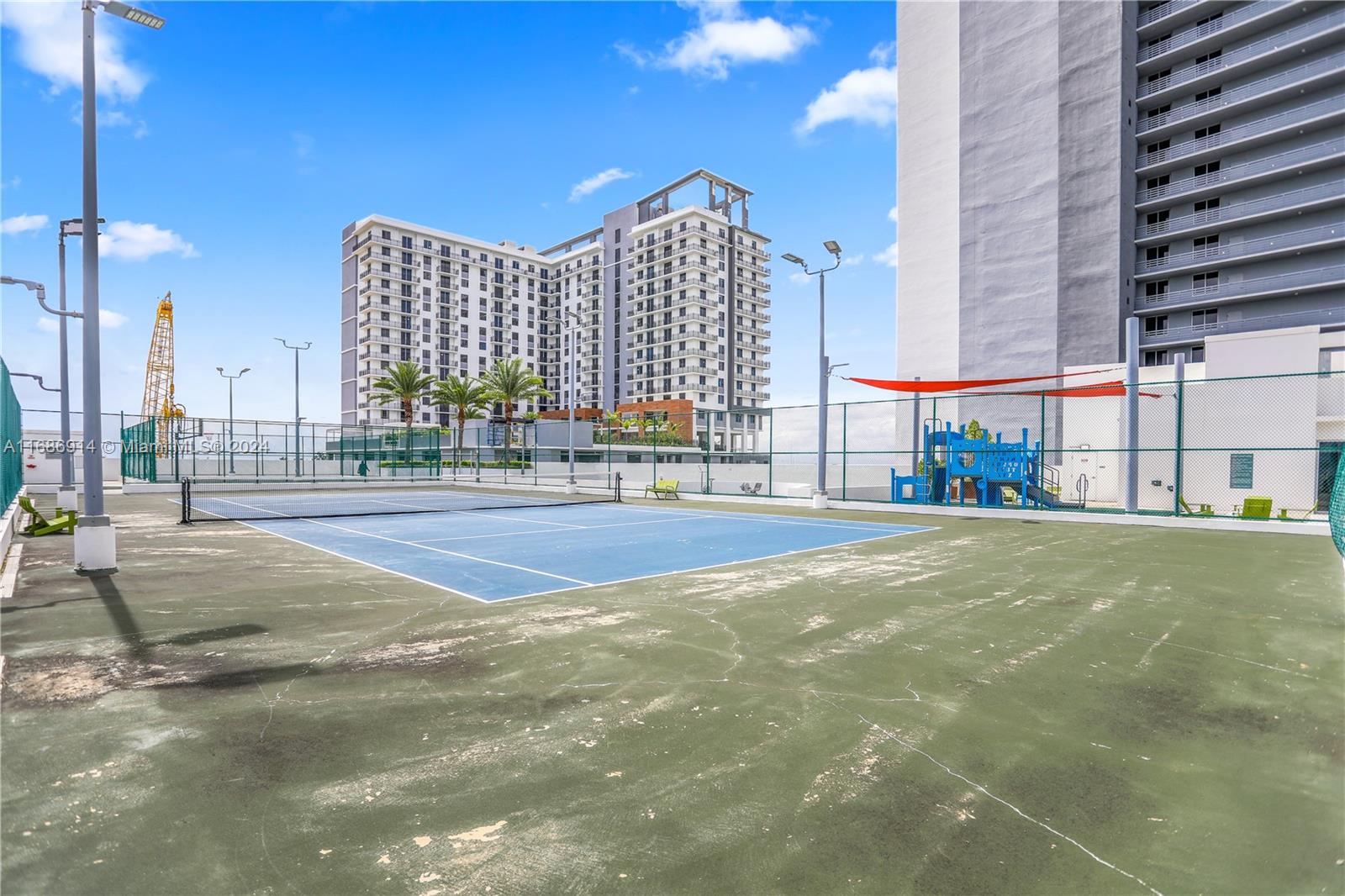 16385 Biscayne Blvd # 604