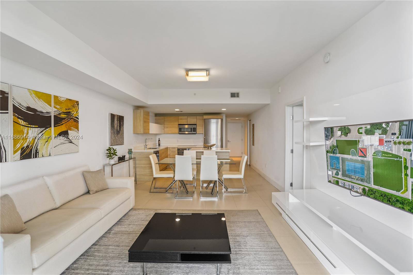 16385 Biscayne Blvd # 604