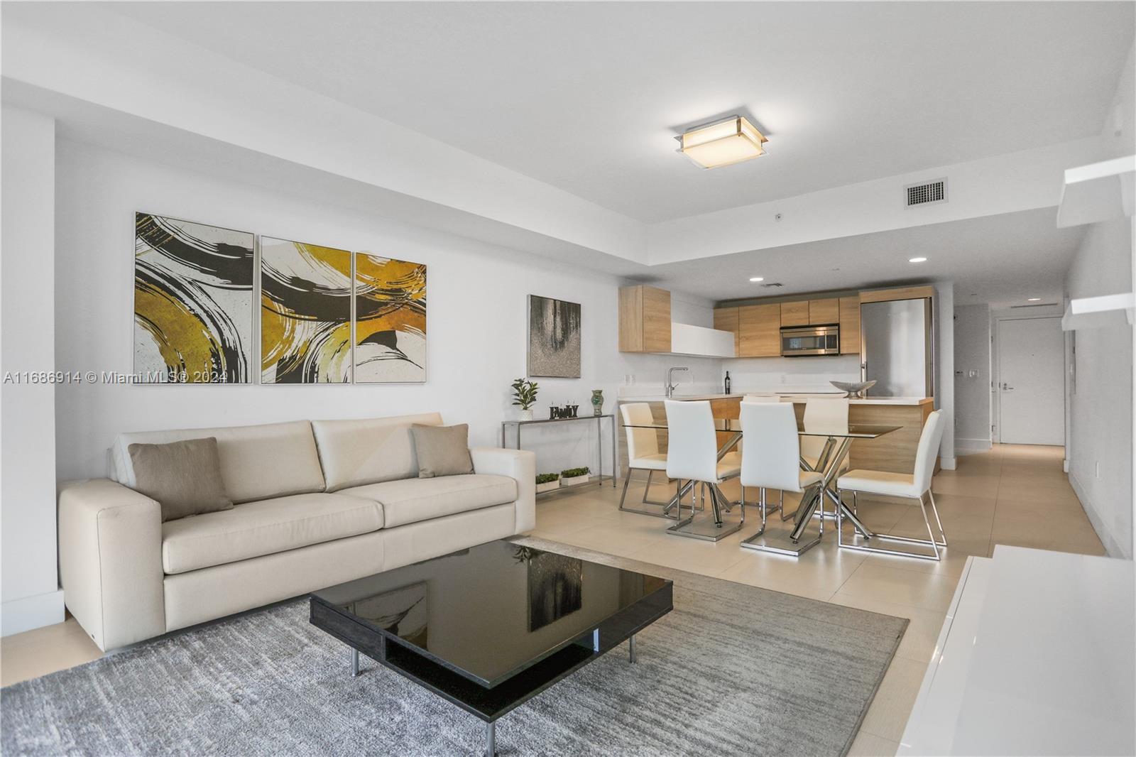 16385 Biscayne Blvd # 604