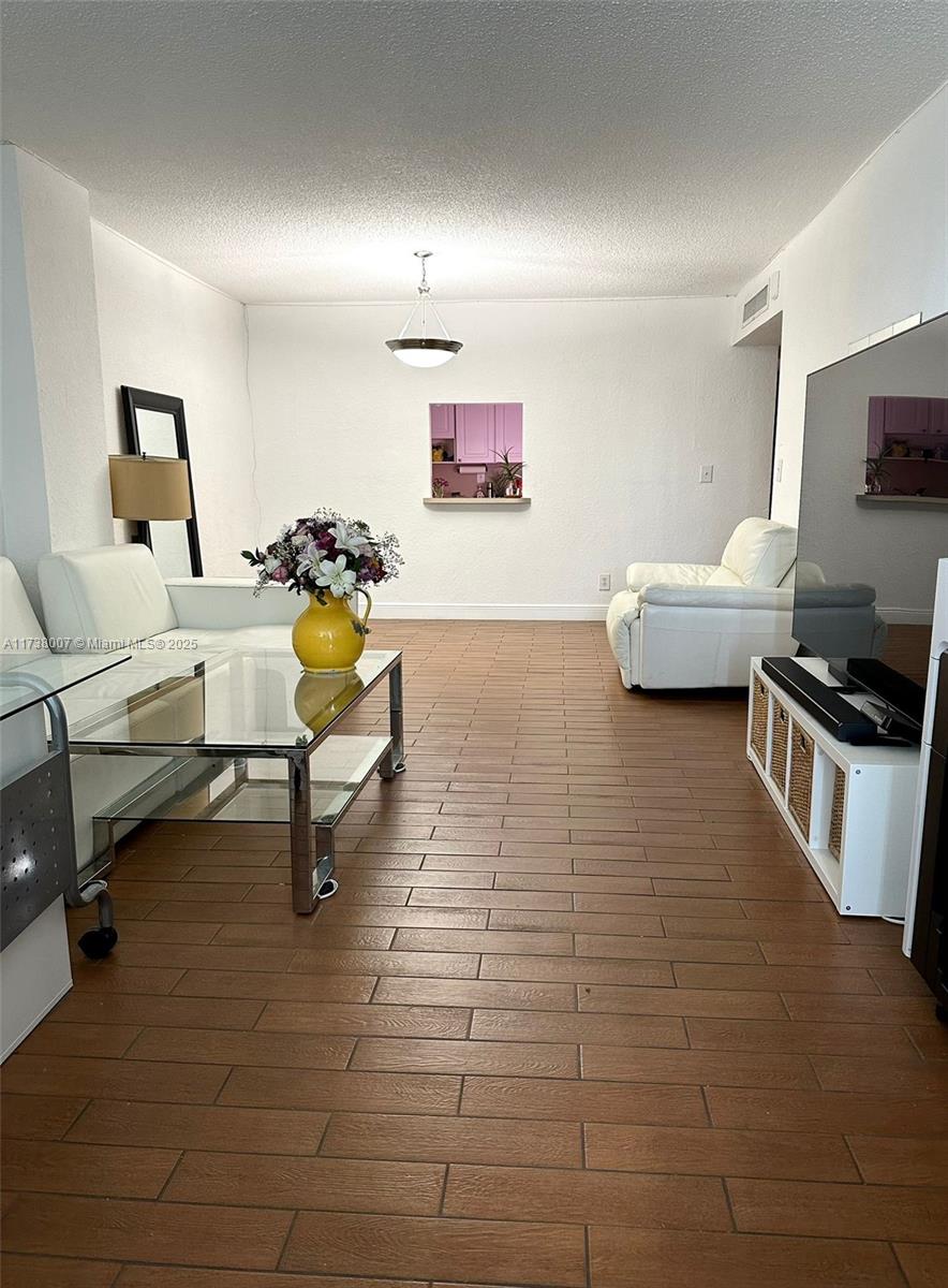 19390 Collins Ave # 1510