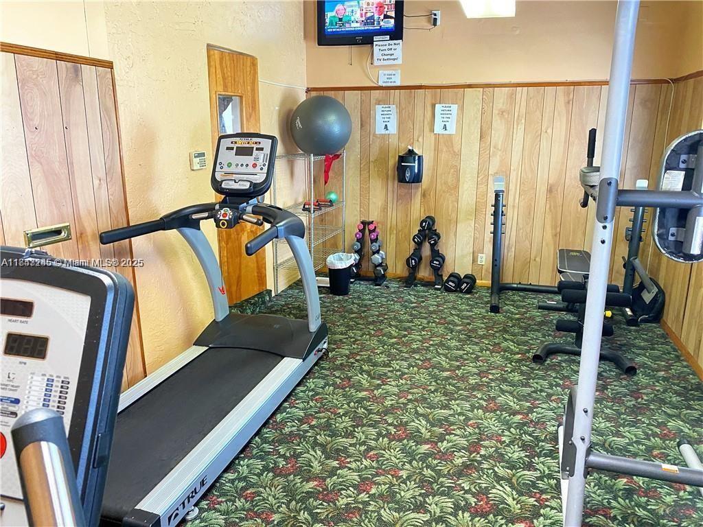 176 W Laurel Dr # 1106