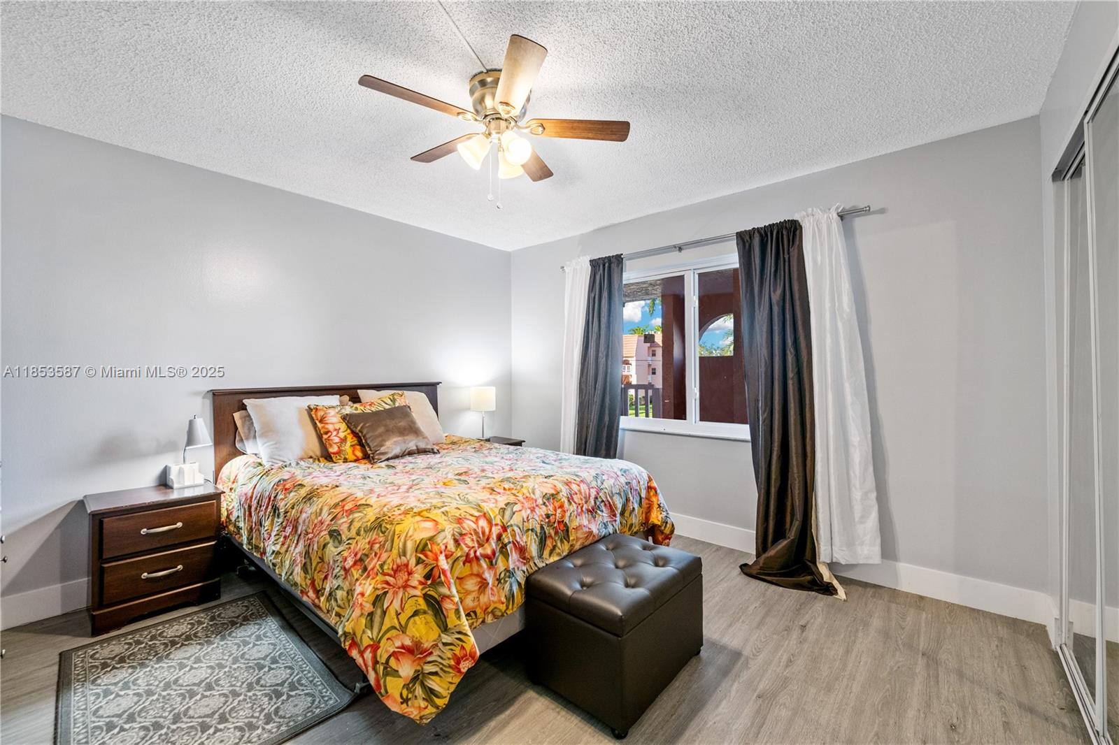 9461 Sunrise Lakes Blvd Unit: 207