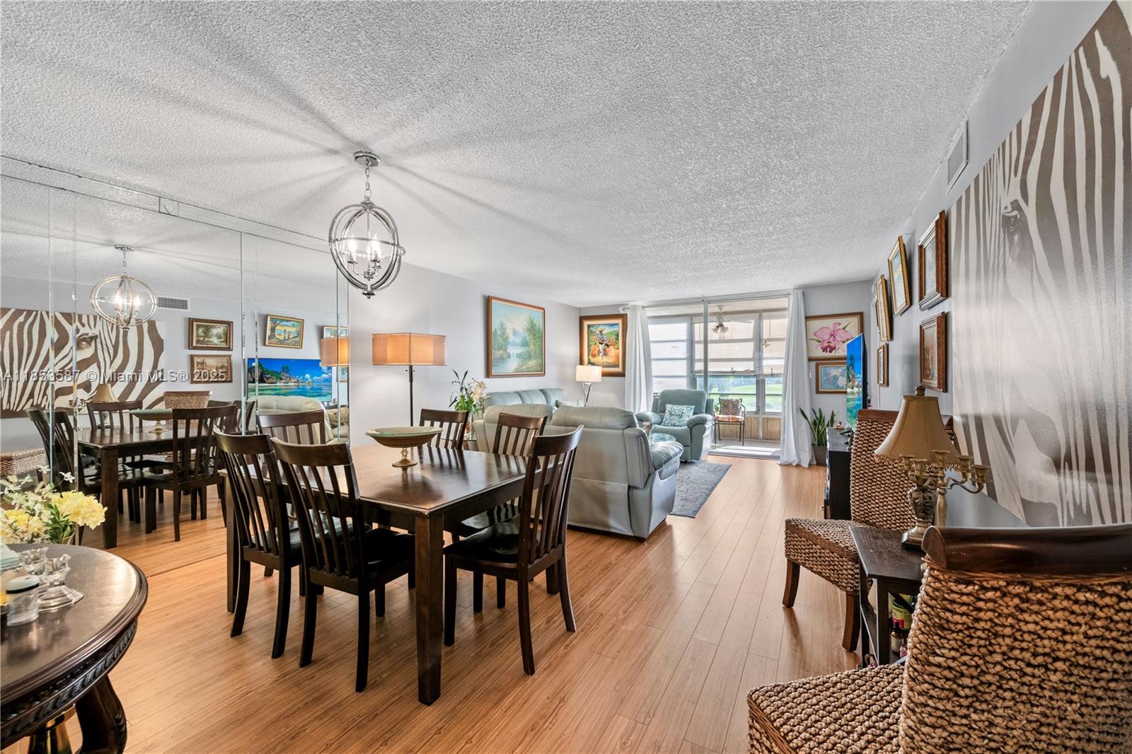 9461 Sunrise Lakes Blvd Unit: 207