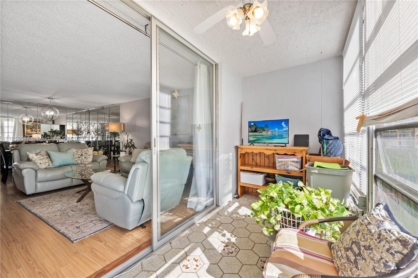 9461 Sunrise Lakes Blvd Unit: 207