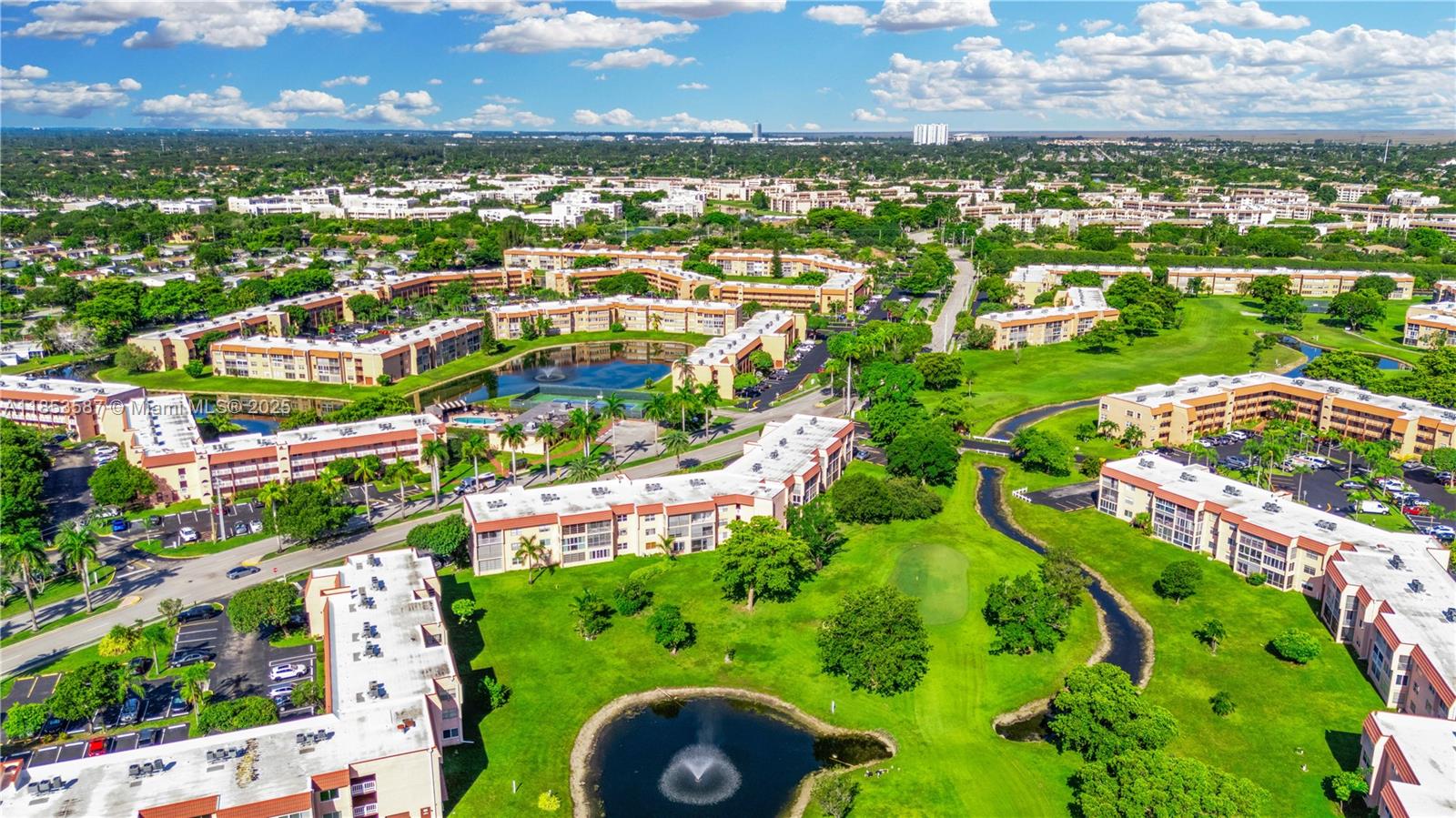 9461 Sunrise Lakes Blvd Unit: 207