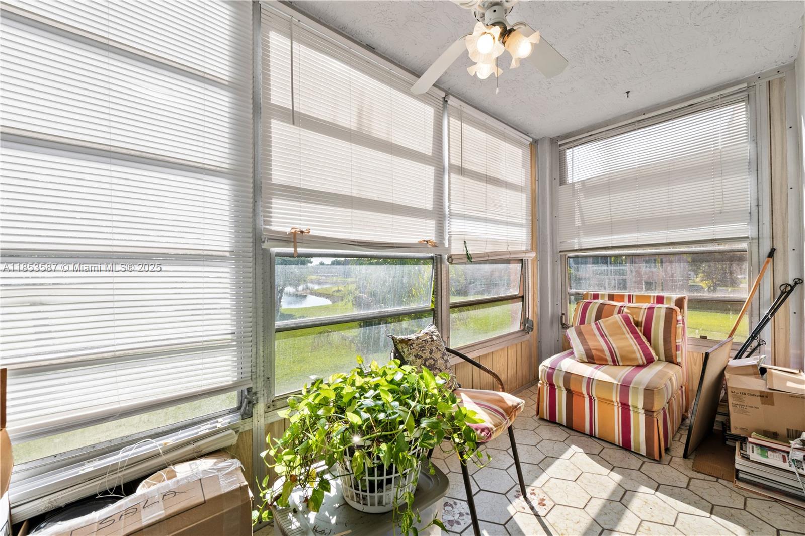 9461 Sunrise Lakes Blvd Unit: 207