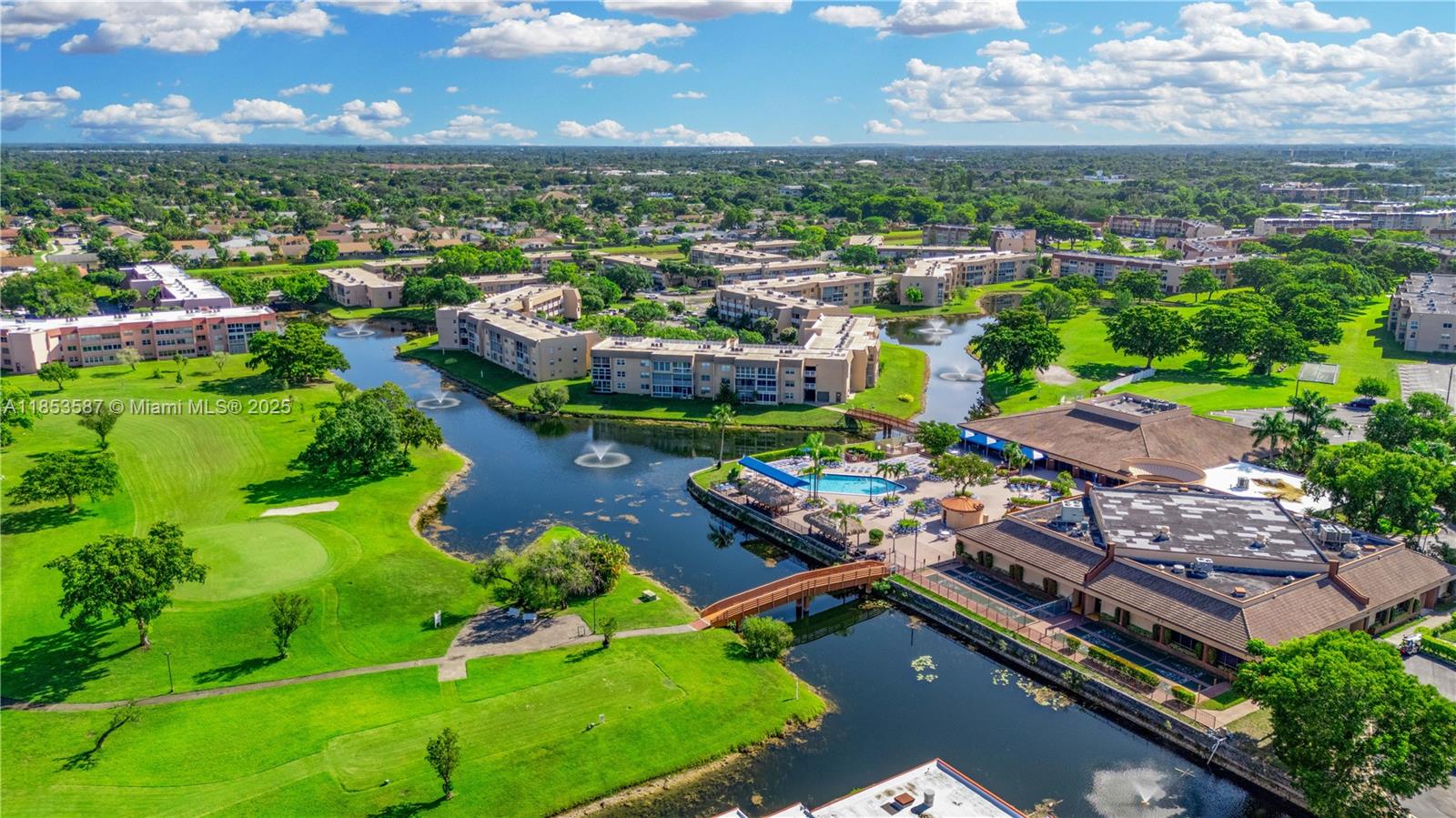9461 Sunrise Lakes Blvd Unit: 207