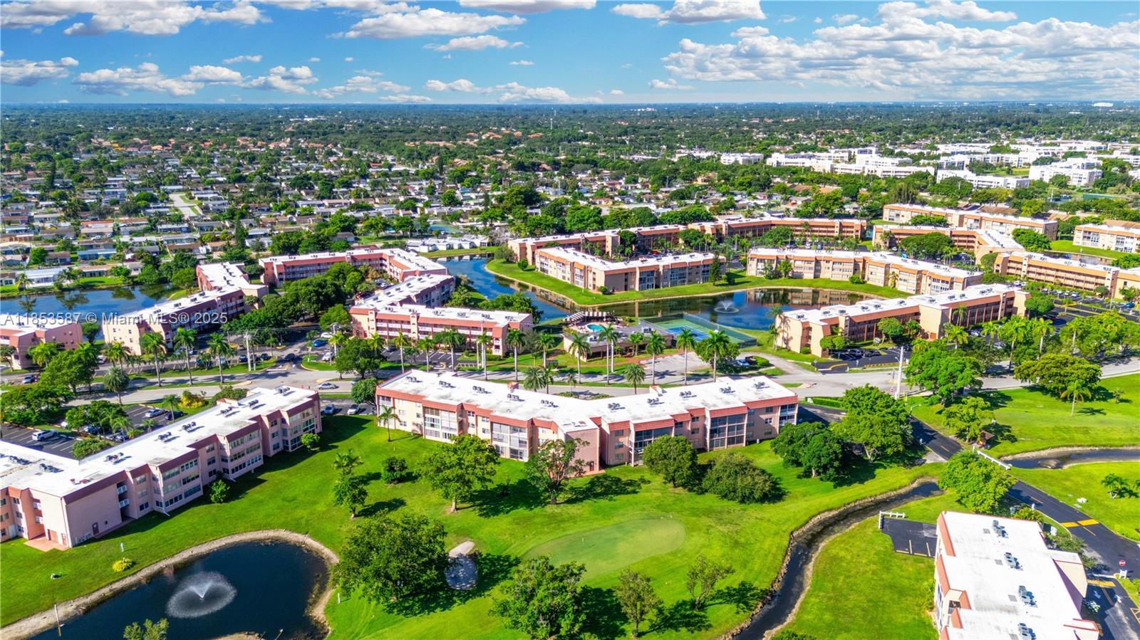 9461 Sunrise Lakes Blvd Unit: 207