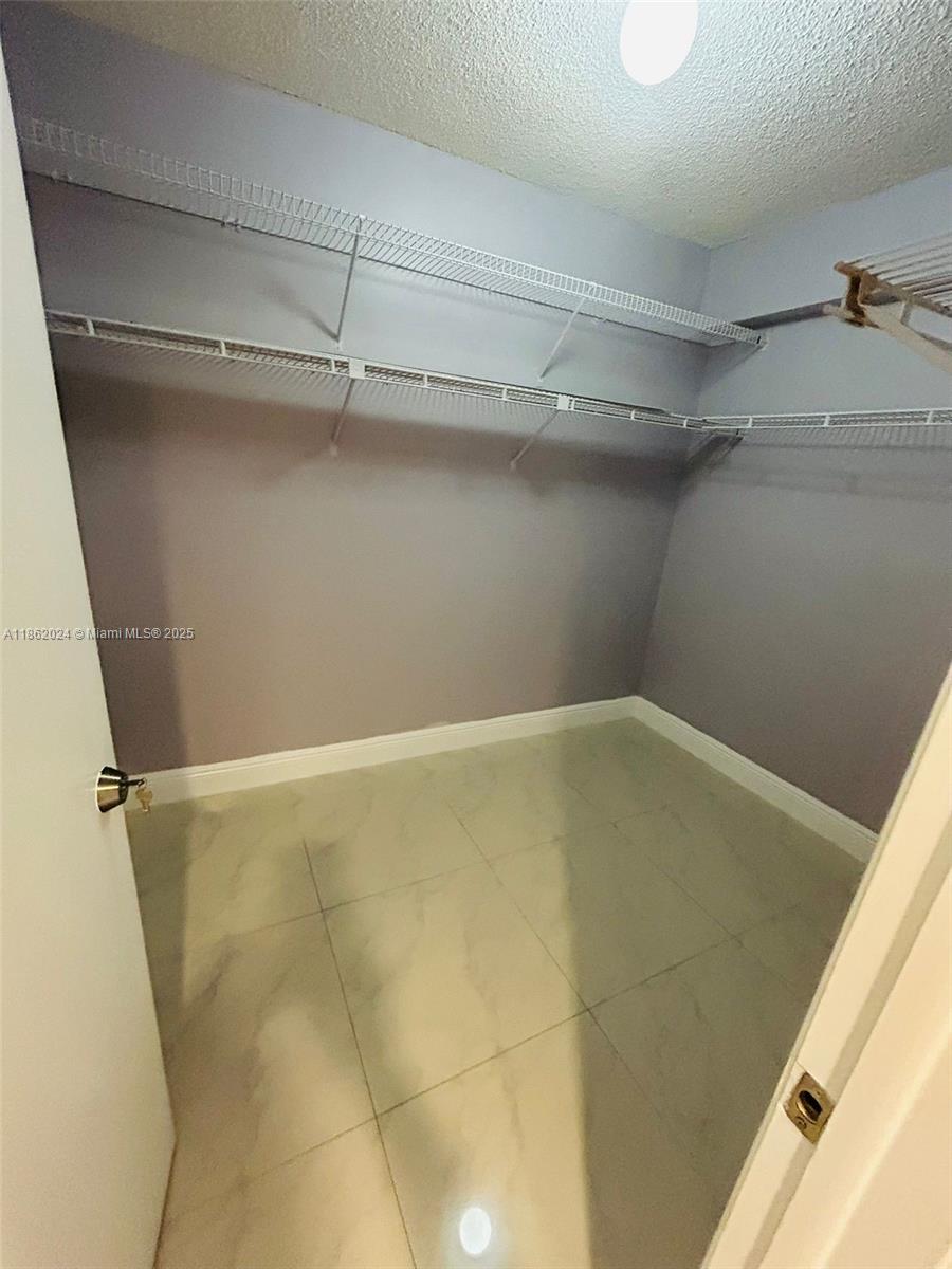 394 N Laurel Dr # 303