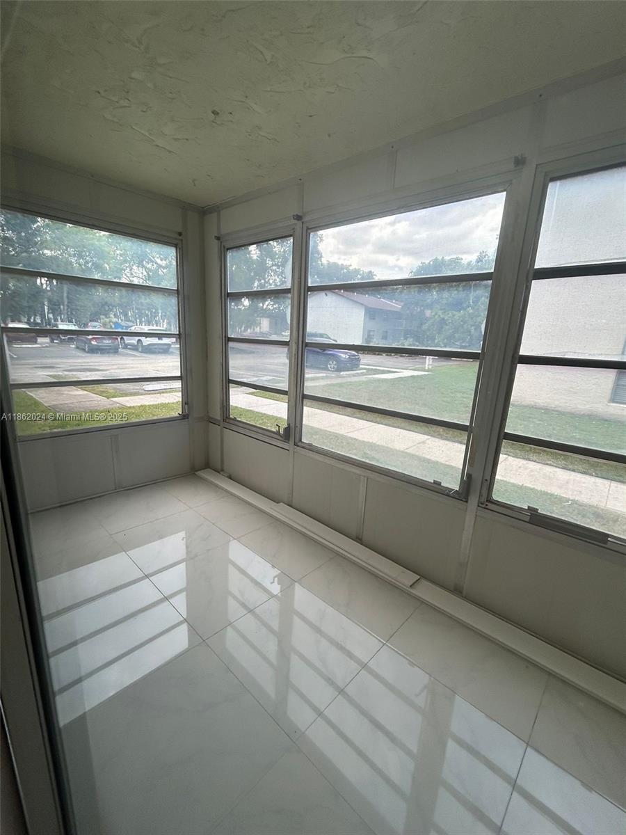 394 N Laurel Dr # 303