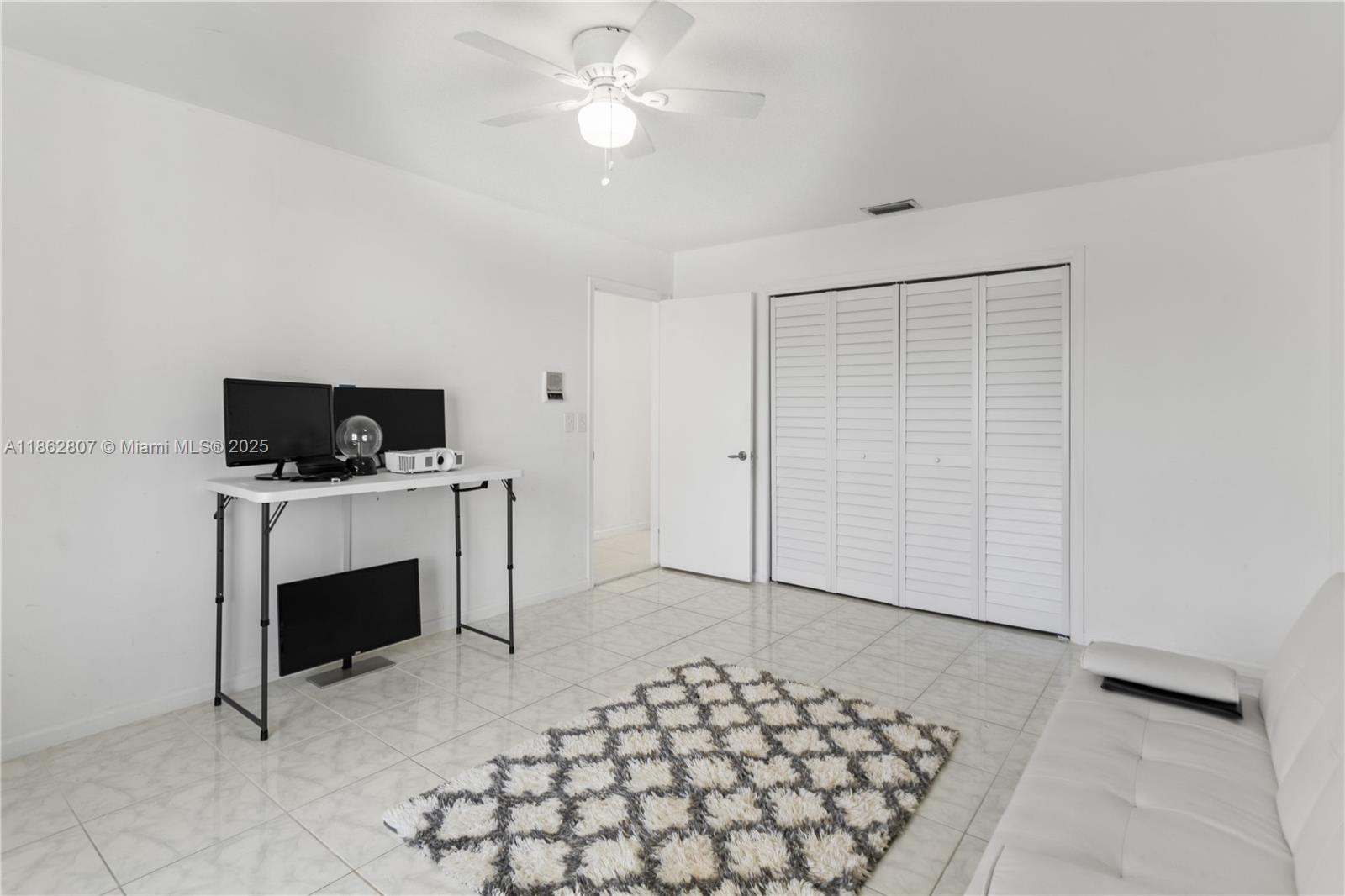 2451 SW 23rd Cranbrook Dr