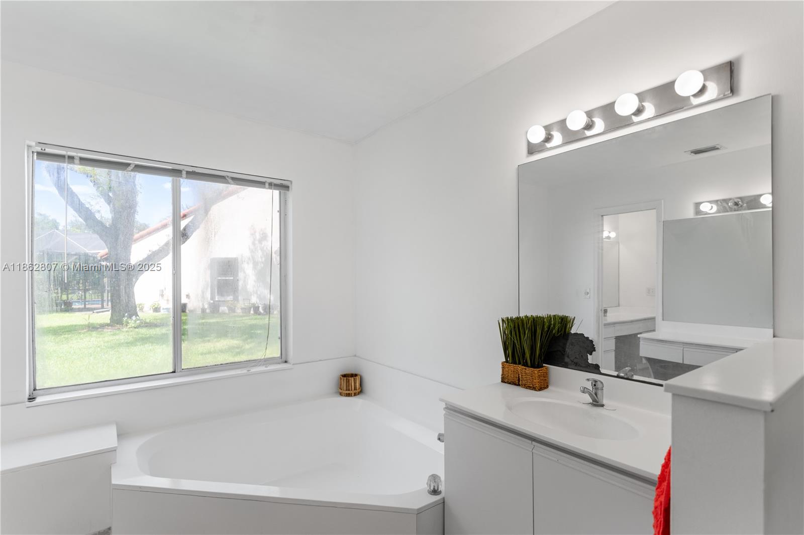 2451 SW 23rd Cranbrook Dr