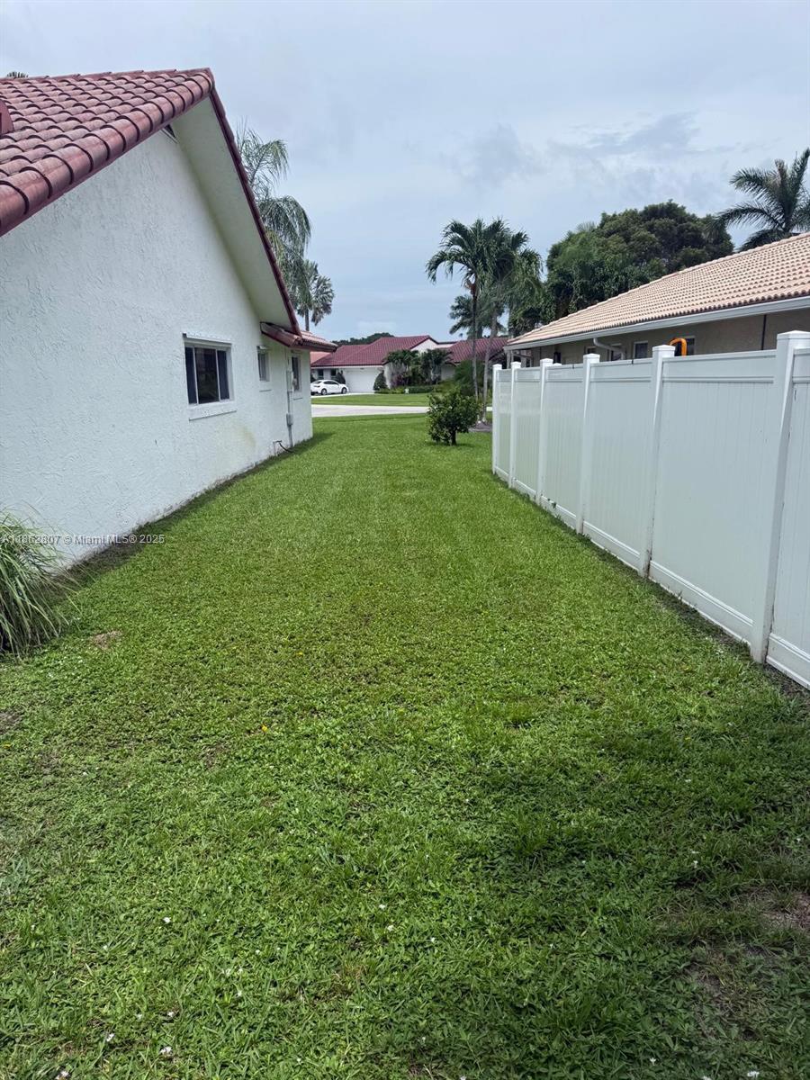2451 SW 23rd Cranbrook Dr