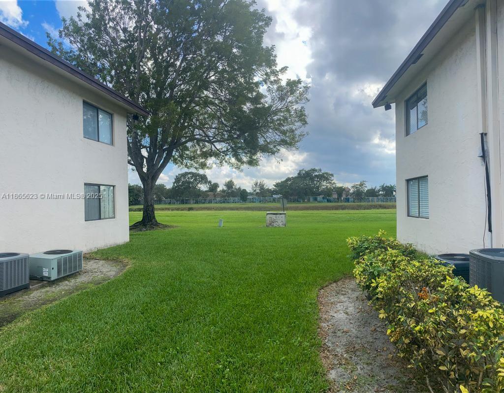 125 S Laurel Dr # 506