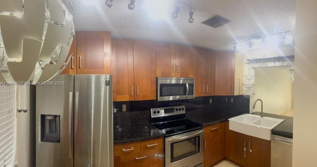 125 S Laurel Dr # 506