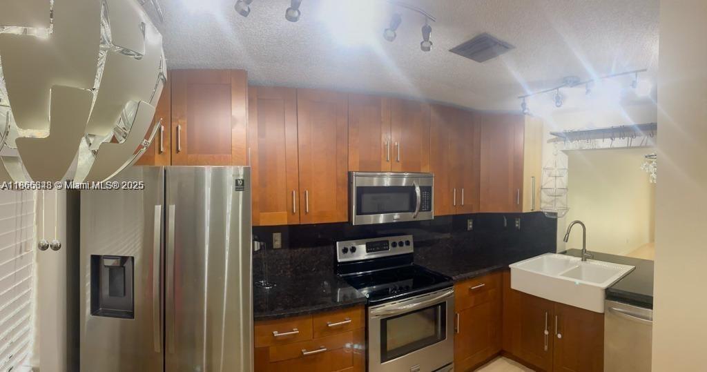 125 S Laurel Dr # 506