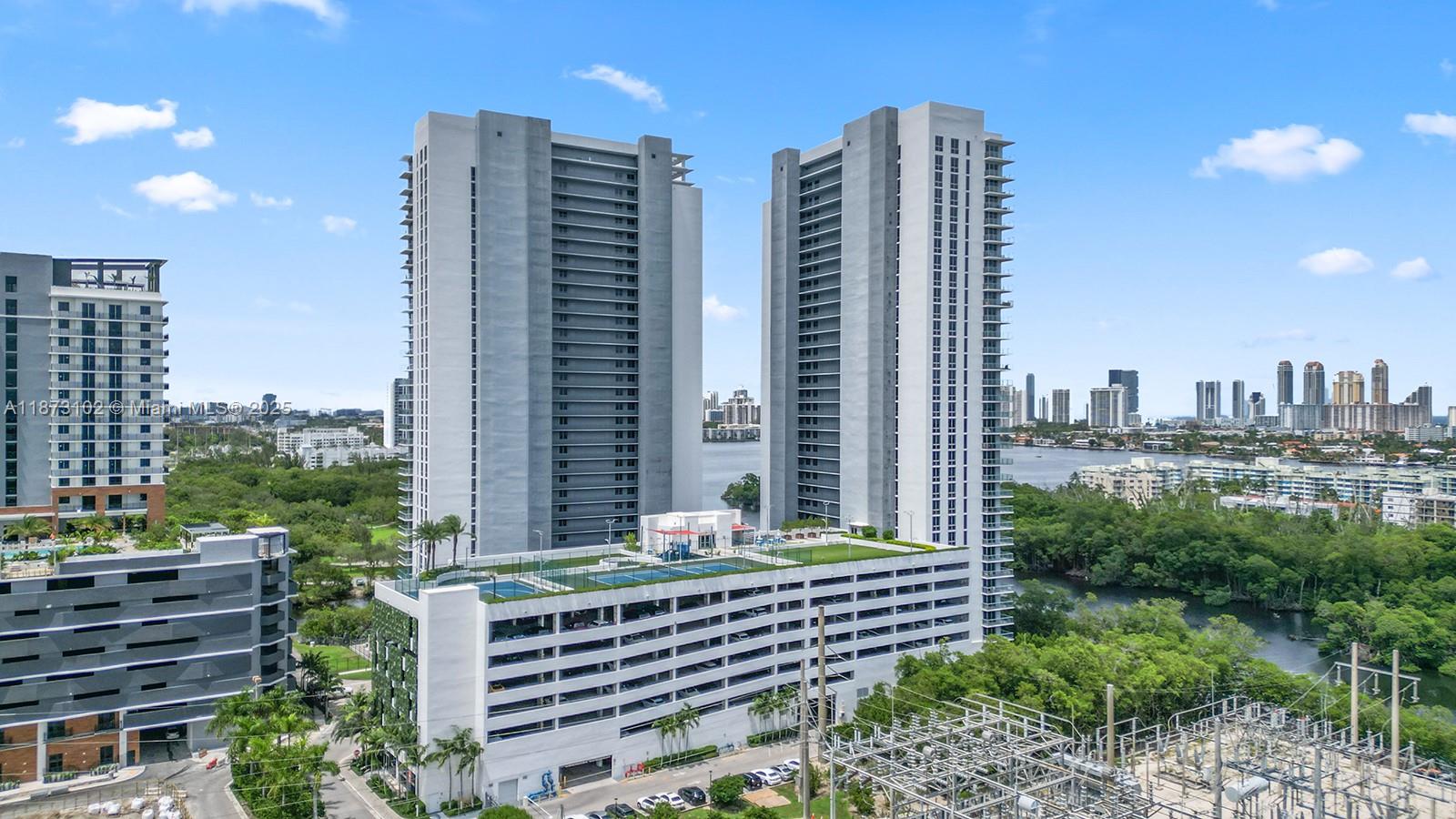 16385 Biscayne Blvd # 1007