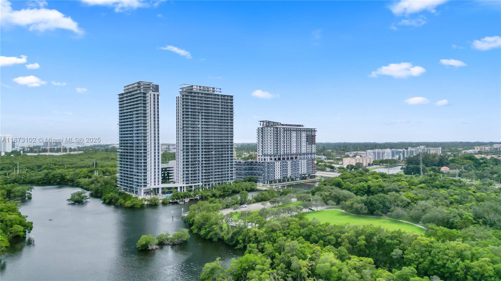 16385 Biscayne Blvd # 1007