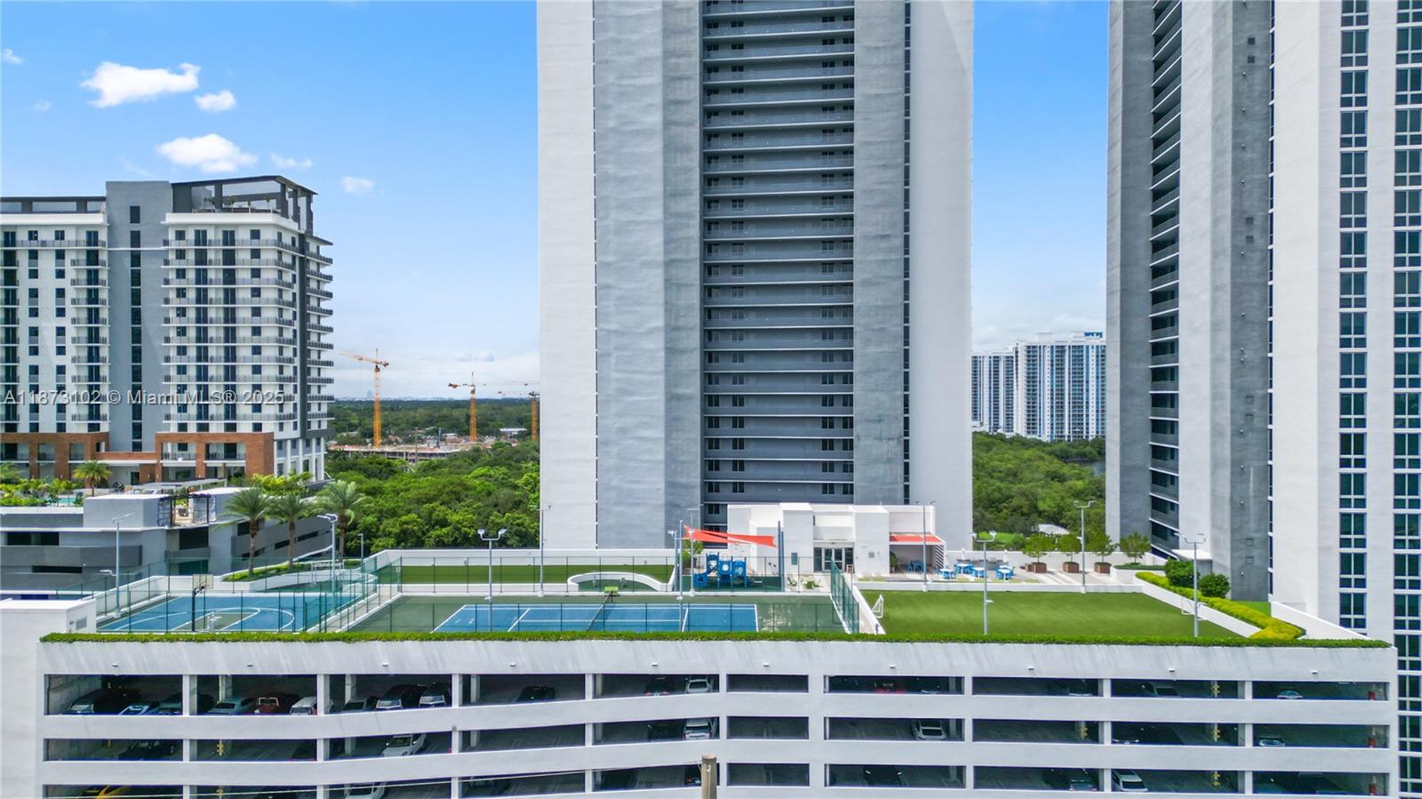 16385 Biscayne Blvd # 1007
