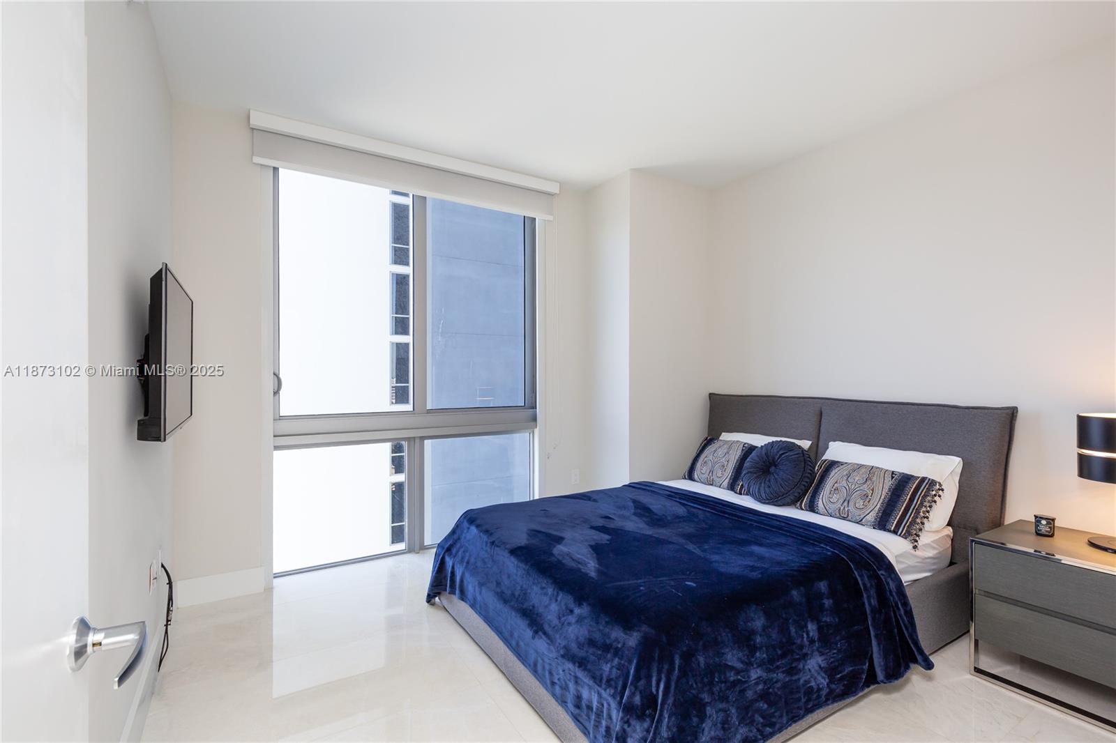 16385 Biscayne Blvd # 1007