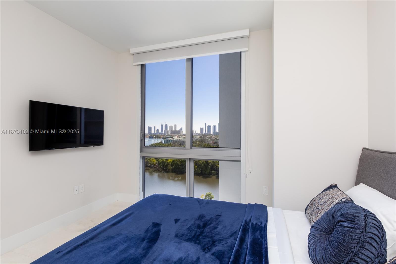 16385 Biscayne Blvd # 1007