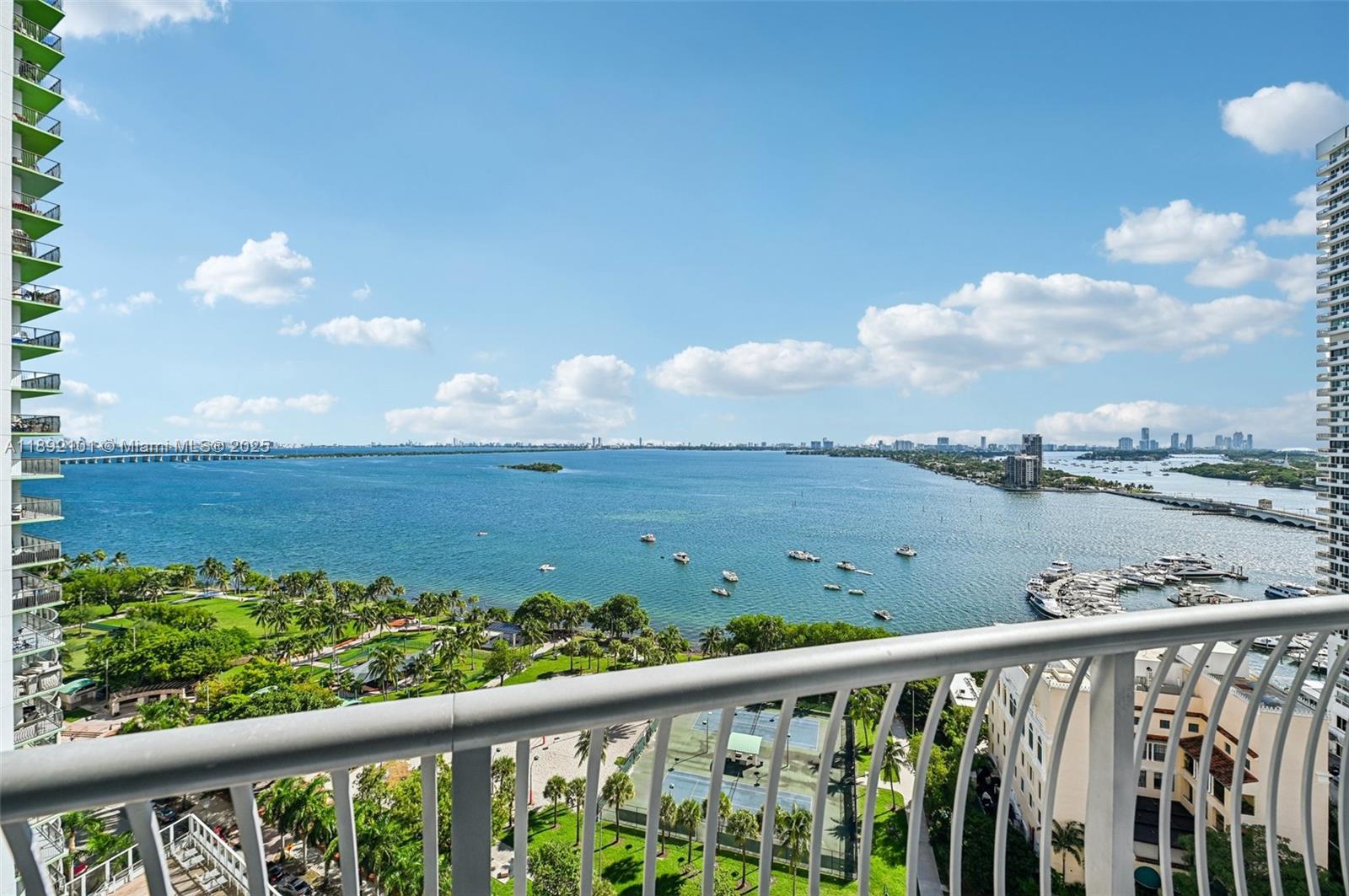 1750 N Bayshore Dr # 2101