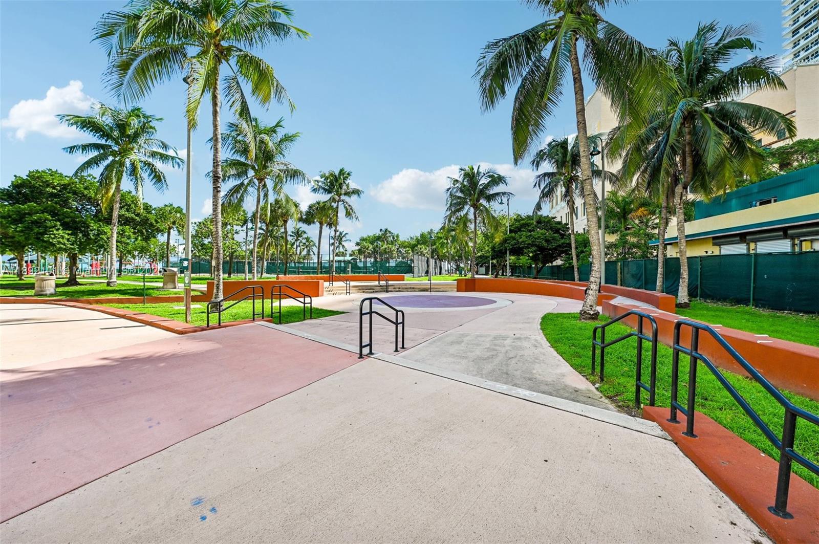 1750 N Bayshore Dr # 2101