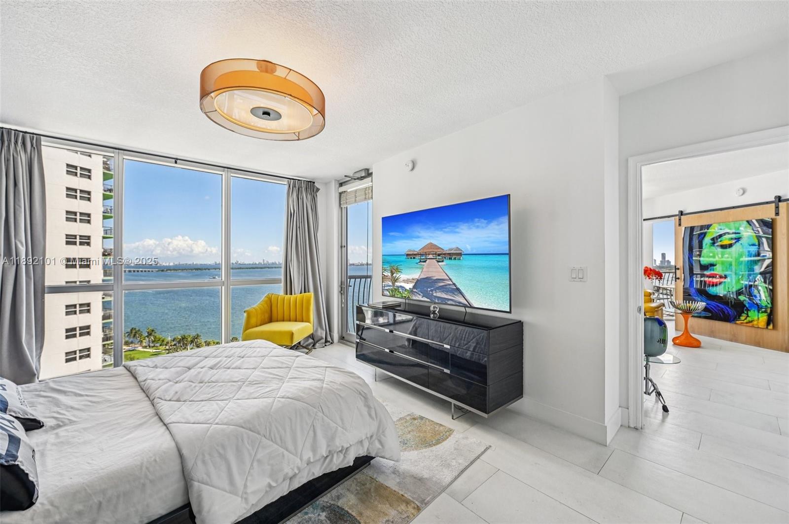 1750 N Bayshore Dr # 2101