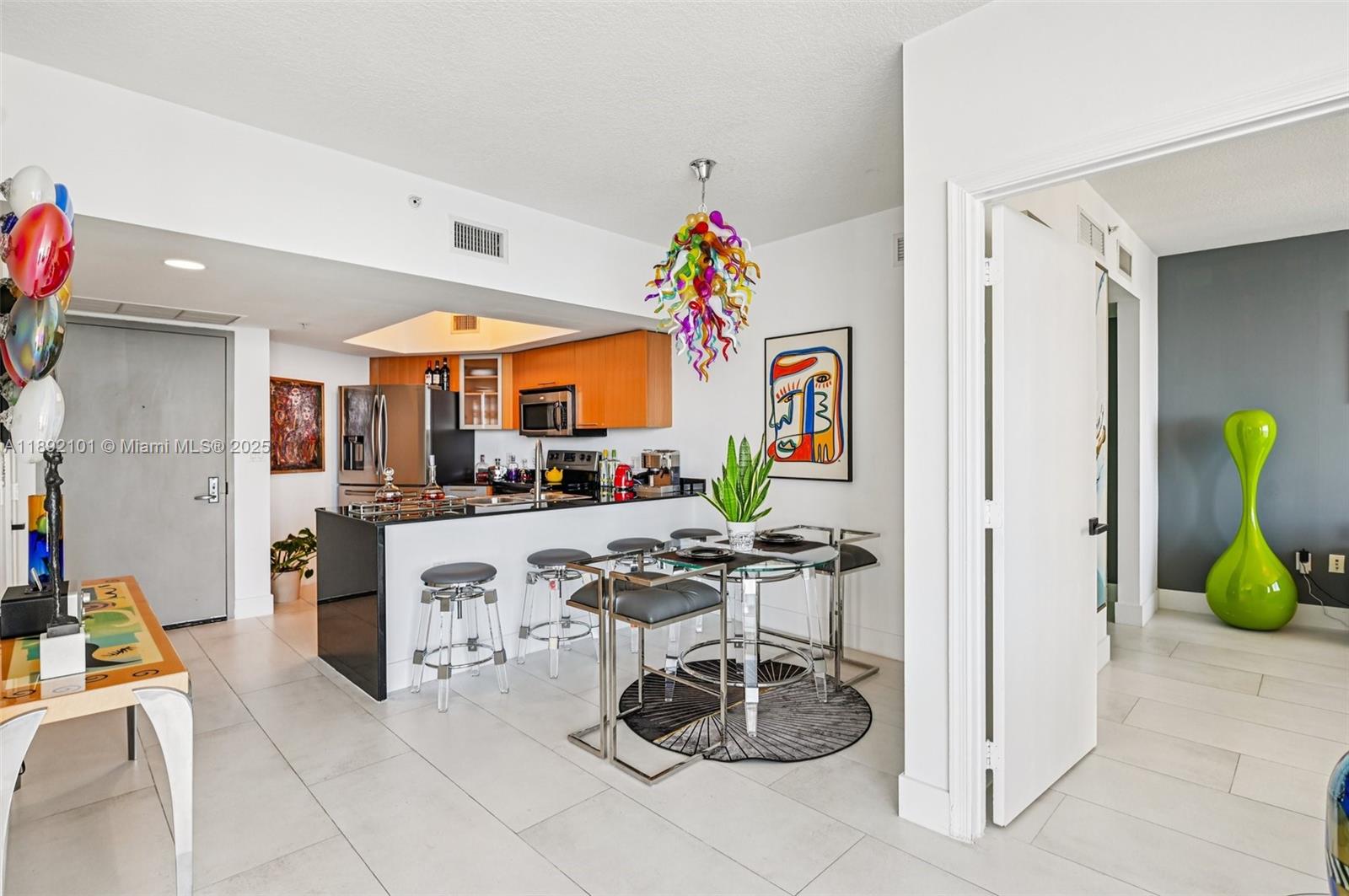 1750 N Bayshore Dr # 2101