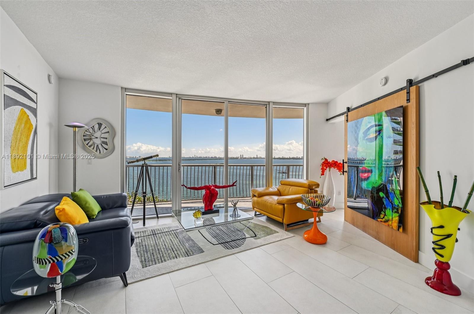1750 N Bayshore Dr # 2101