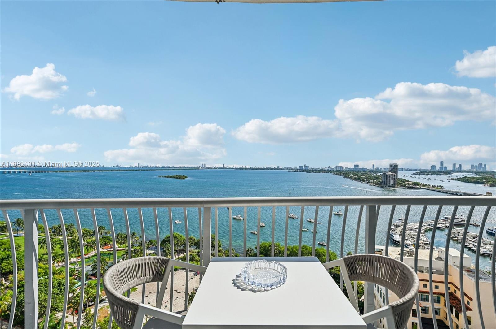 1750 N Bayshore Dr # 2101