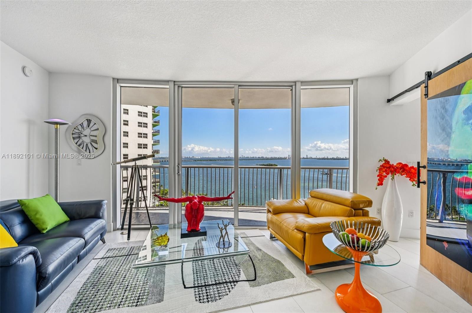 1750 N Bayshore Dr # 2101