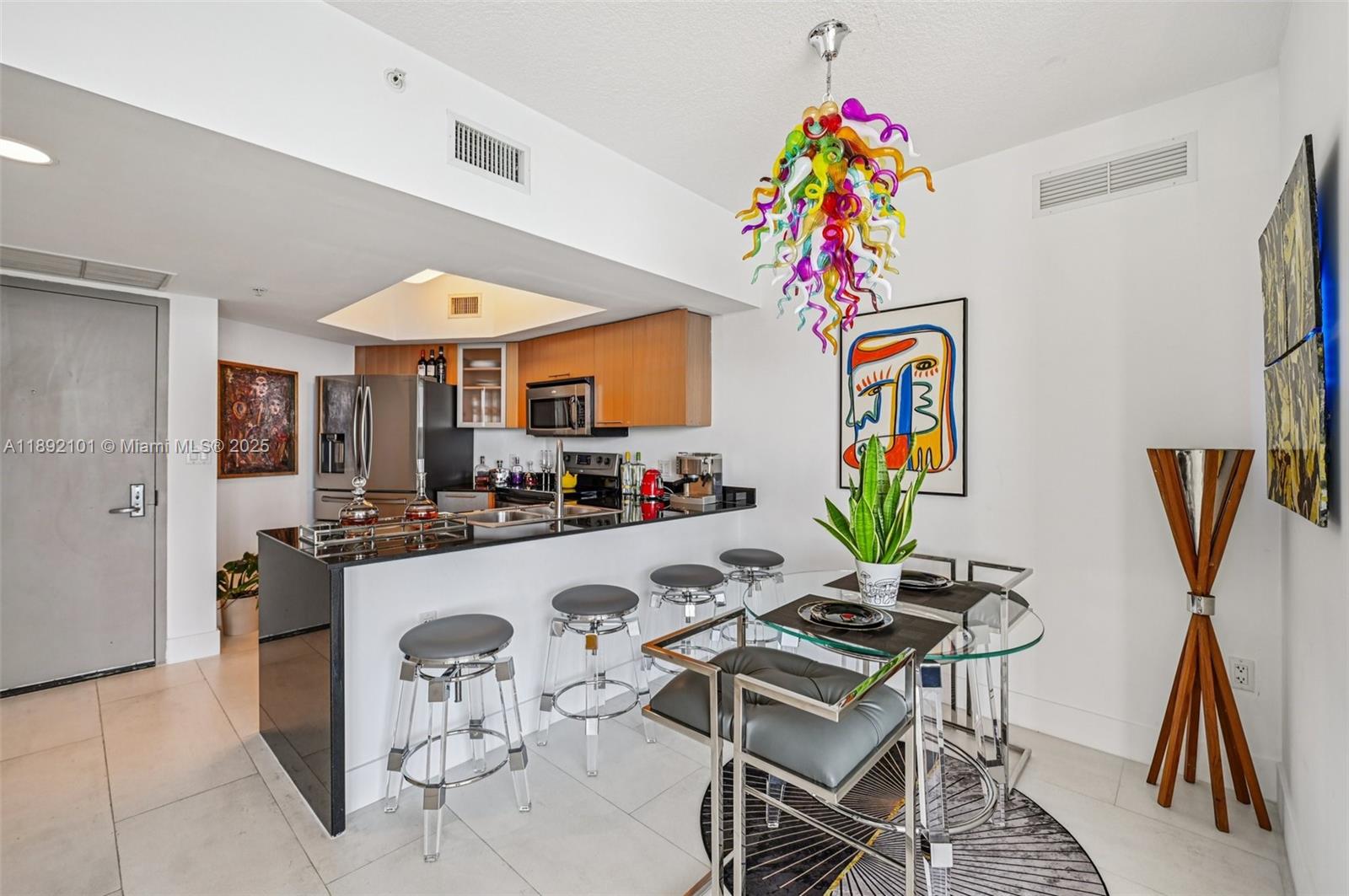 1750 N Bayshore Dr # 2101