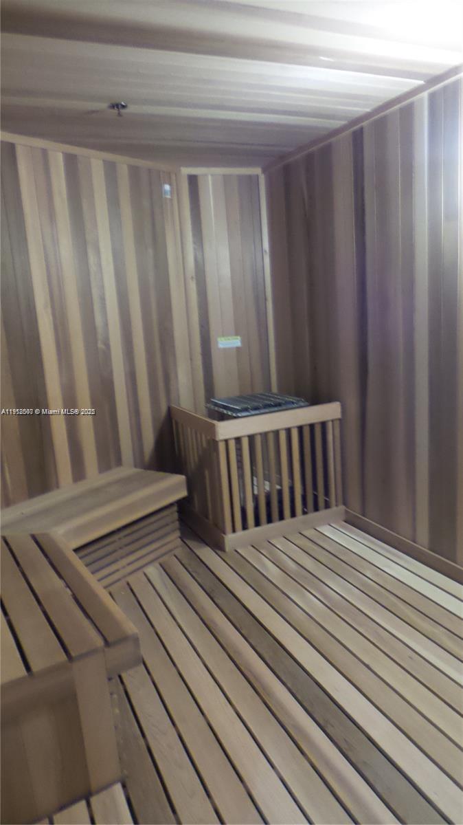 501 NE 31st St # 2606