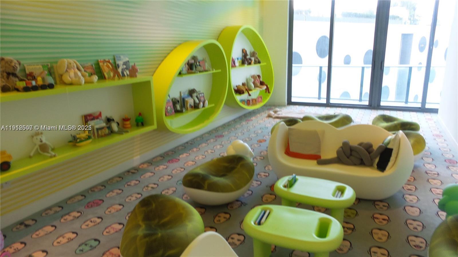 501 NE 31st St # 2606