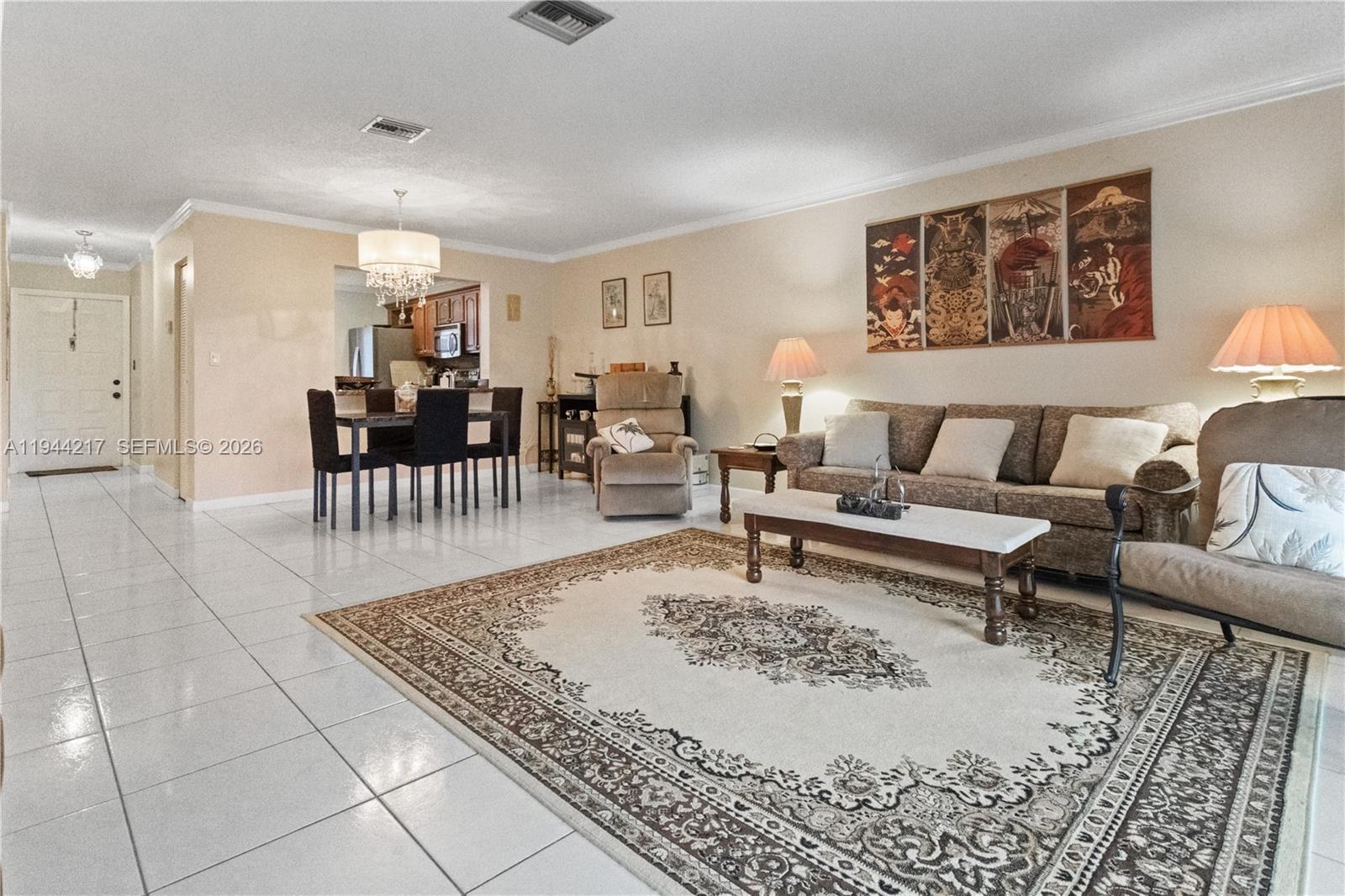 145 S Laurel Dr # 606