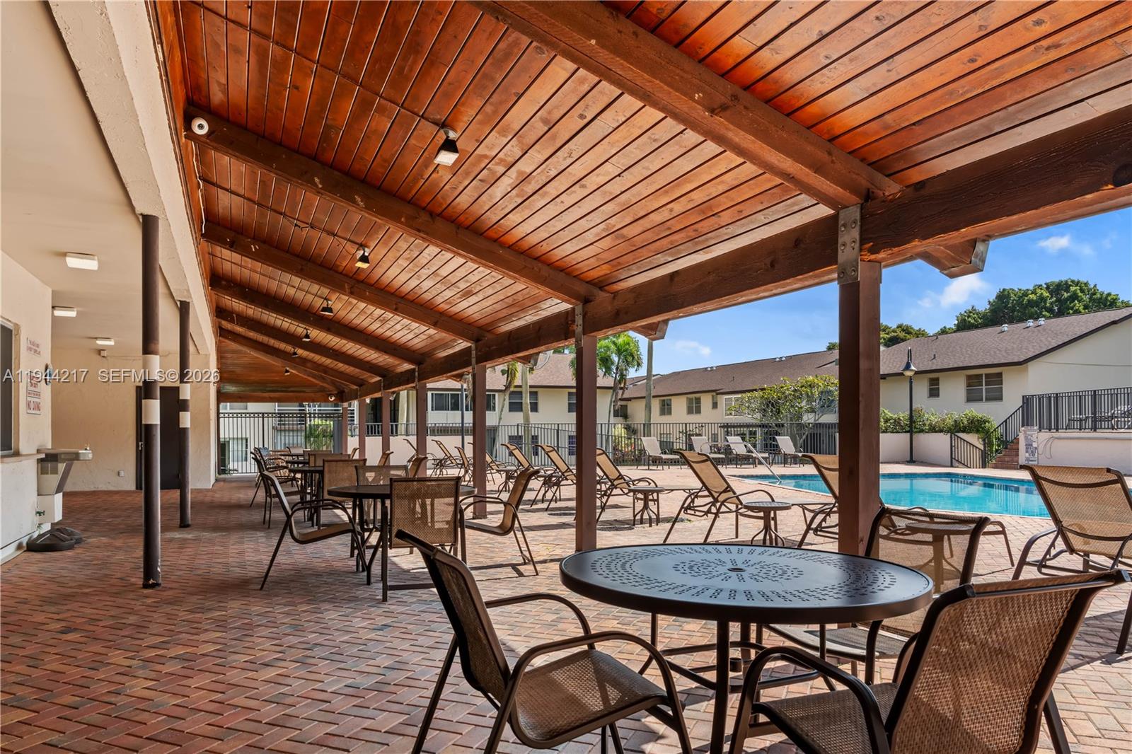 145 S Laurel Dr # 606