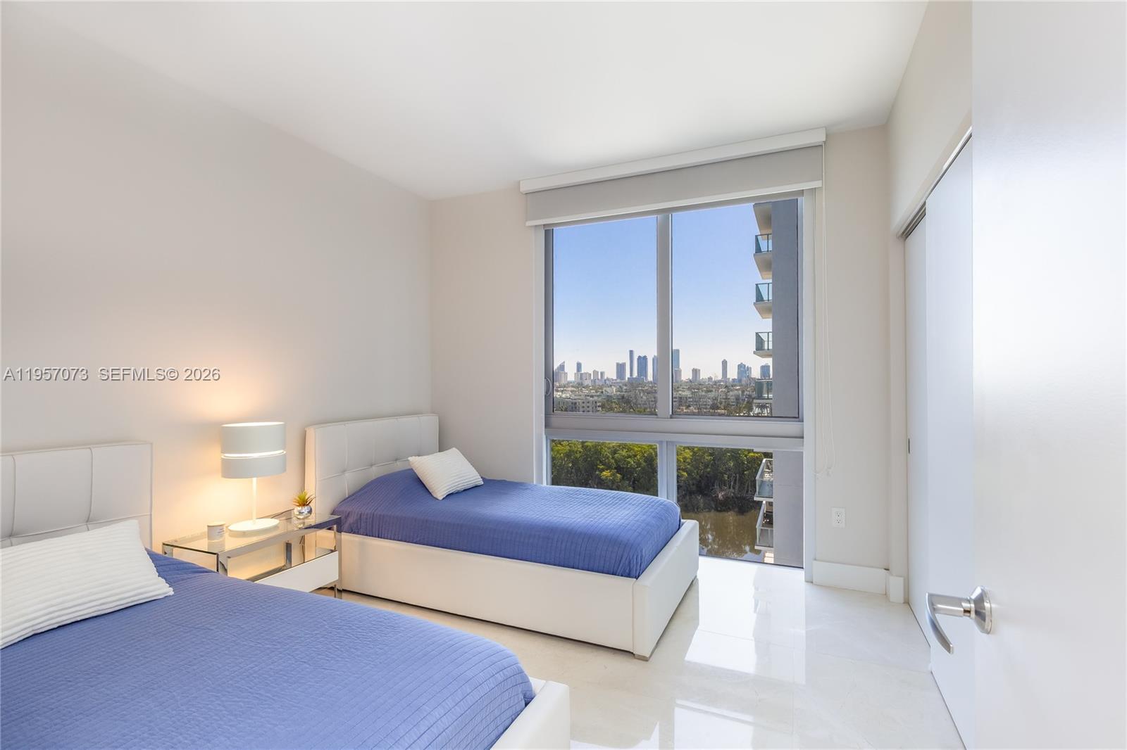 16385 Biscayne Blvd # 1007