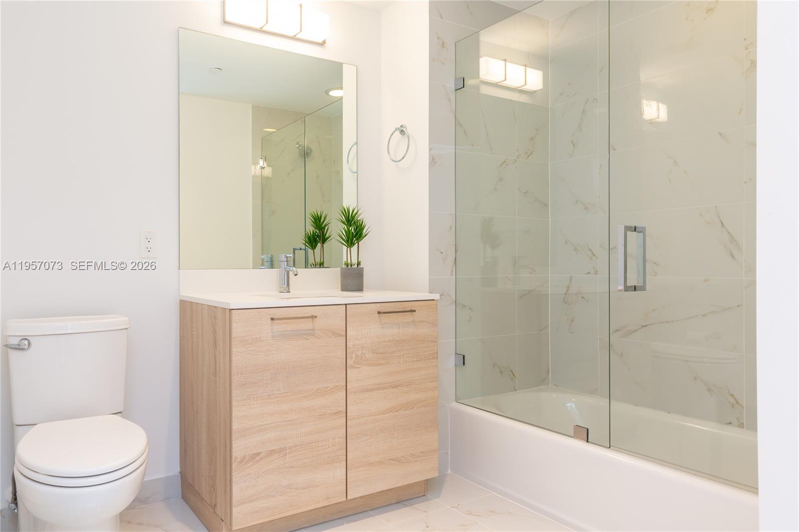 16385 Biscayne Blvd # 1007