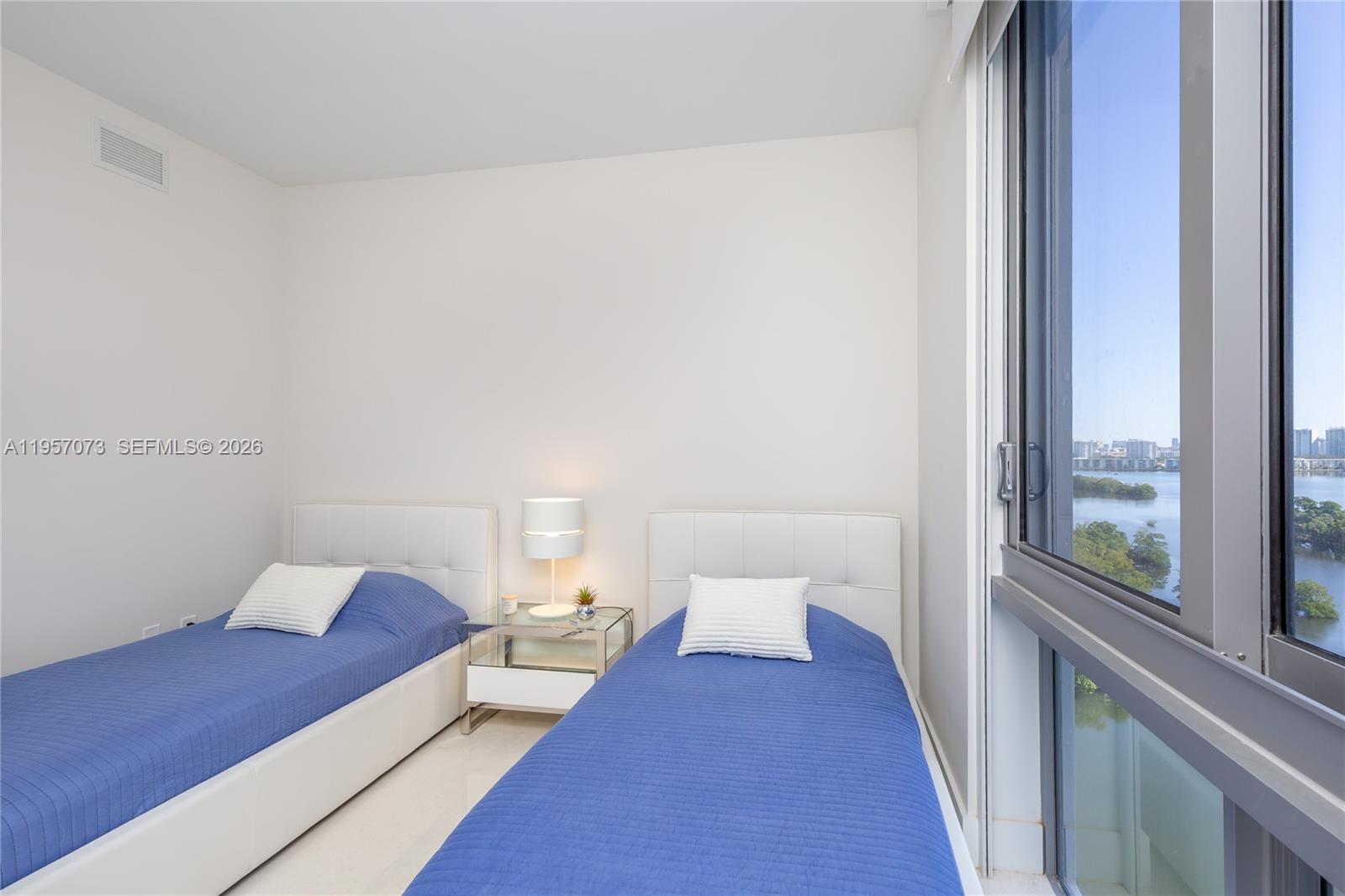 16385 Biscayne Blvd # 1007