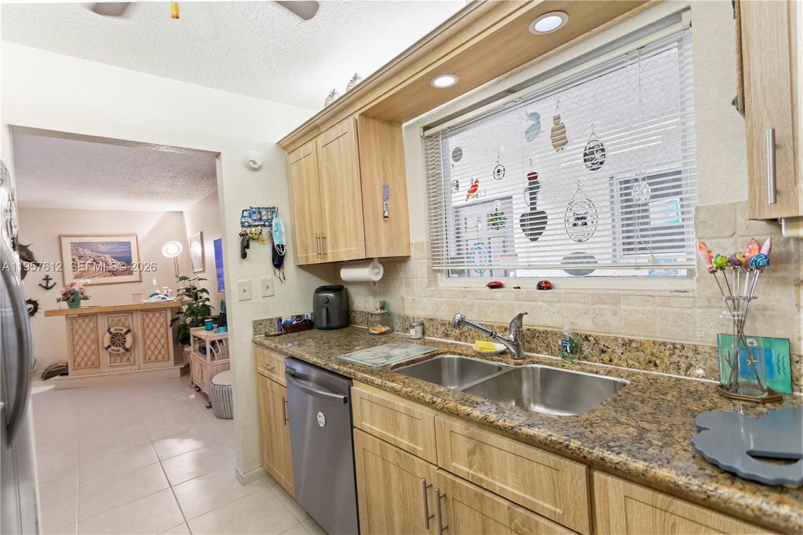 452 N Laurel Dr # 1503