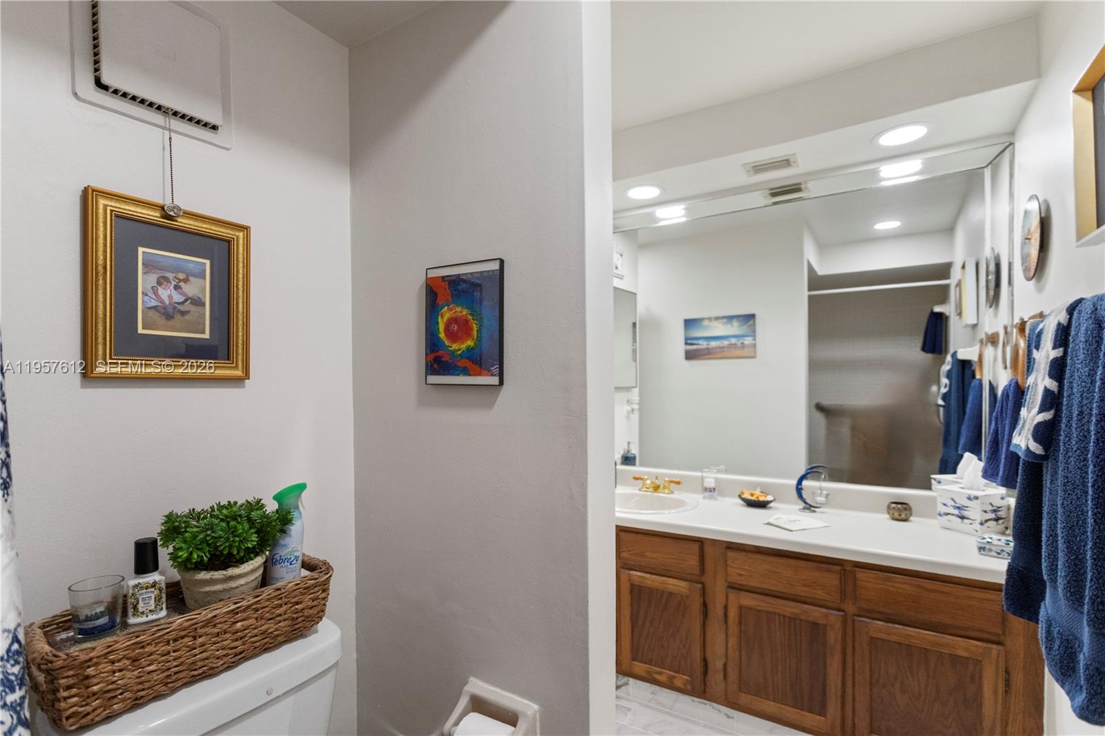 452 N Laurel Dr # 1503